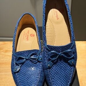 Marc Joseph Driving Shoes Royal Blue    Size 8 M. Excellent condition!